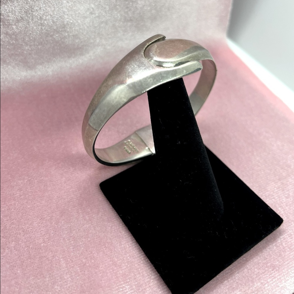 Minimalist Solid Silver Bangle Bracelet - image 4